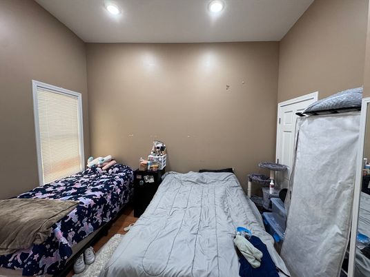 Bedroom, Interior, Recessed Lighting