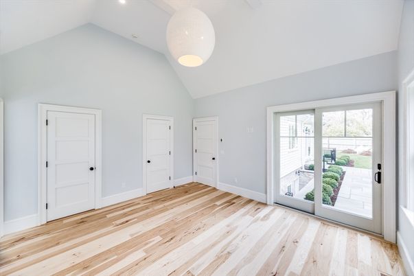 Empty room, Interior, Pendant Lights, Wood Texture Flooring