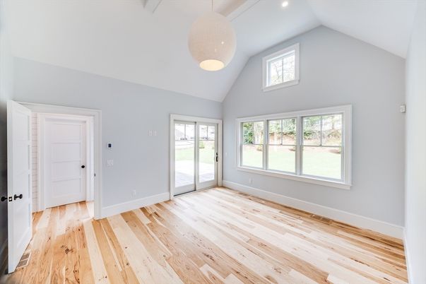 Empty room, Interior, Pendant Lights, Wood Texture Flooring