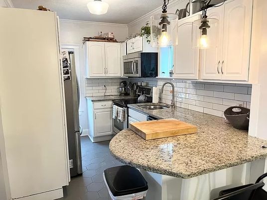 Interior, Kitchen, Pendant Lights