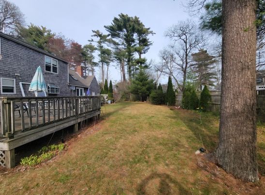 Exterior, Lake
