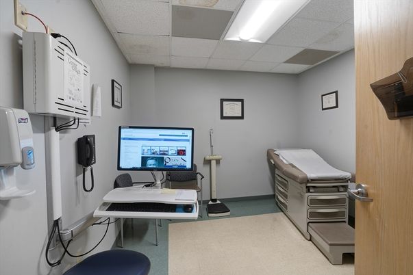 Home Office, Interior