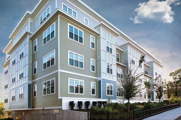 Exterior, Facade, Rowhouse
