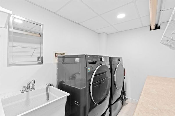 Interior, Recessed Lighting, Washer
