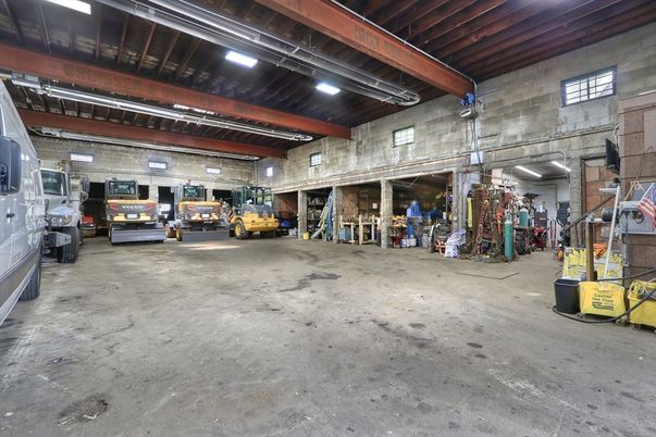 Garage, Interior, Stone Walls