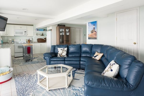 Interior, Kitchen, Living room