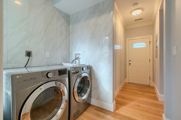 Interior, Marble Walls, Washer, Wood Texture Flooring