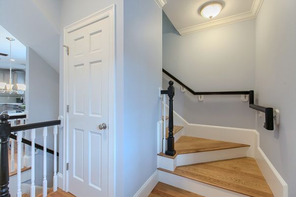 Interior, Pendant Lights, Wood Texture Flooring
