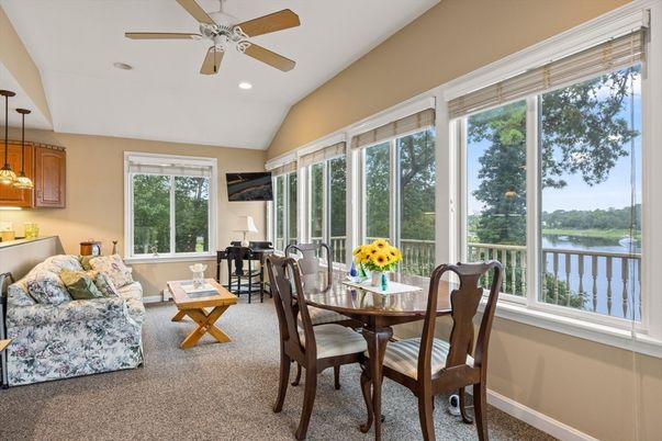 Dining room, Interior, Recessed Lighting, Water