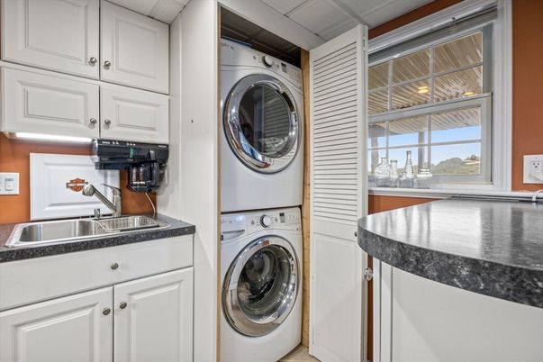 Interior, Utility Closets, Washer