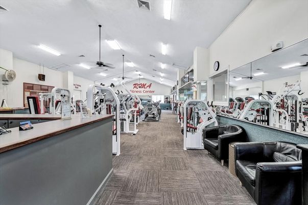 Fitness Equipment, Gym, Interior, Recessed Lighting