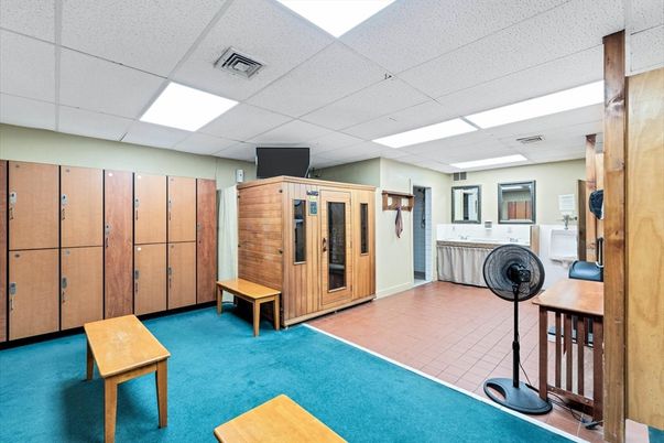 Fitness Equipment, Interior, Recessed Lighting