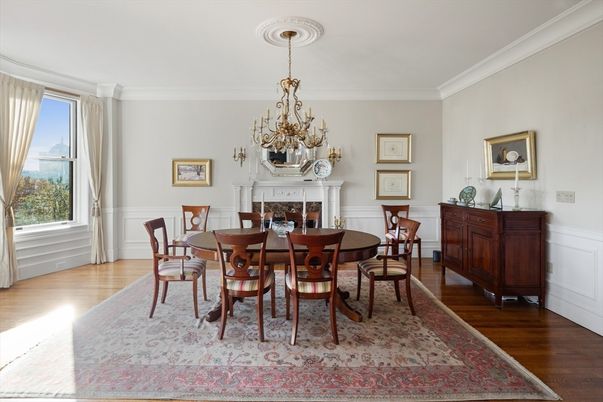 Chandelier, Dining room, Fireplace, Interior, Wood Texture Flooring