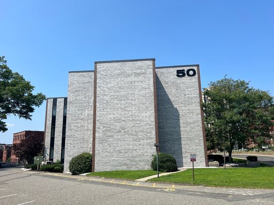 Exterior, Facade, Highrise