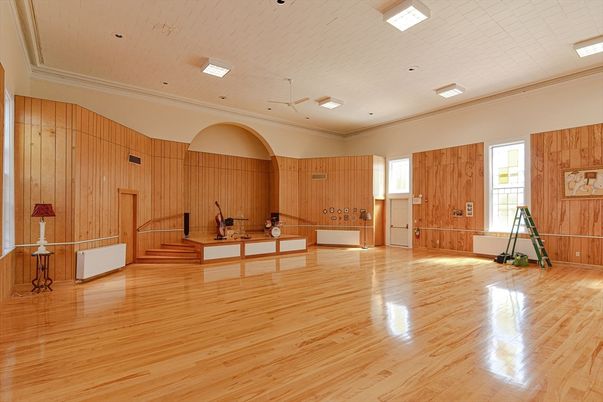 Interior, Recessed Lighting, Wood Texture Flooring, Wooden Walls