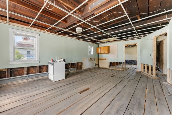 Interior, Washer, Wooden Beams, Wooden Ceilings, Wood Texture Flooring