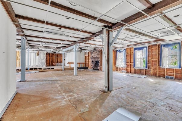 Interior, Wooden Beams