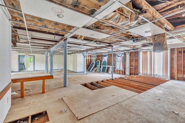 Interior, Wooden Beams