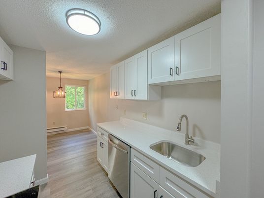 Interior, Kitchen, Pendant Lights, Wood Texture Flooring