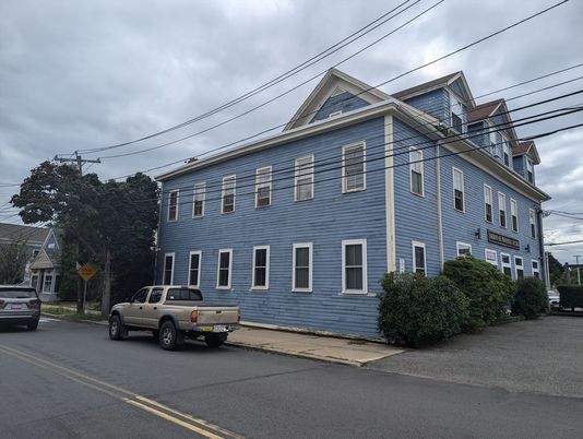 Exterior, Facade, Georgian