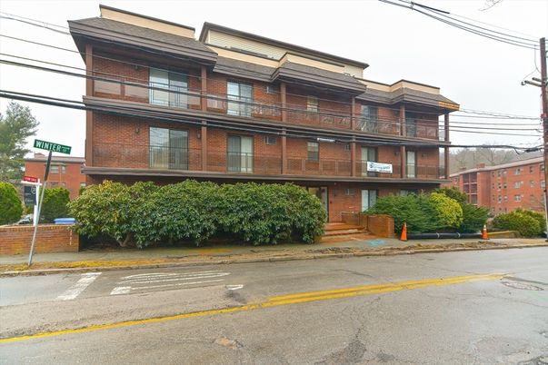 Exterior, Facade, Brick Facade, Rowhouse