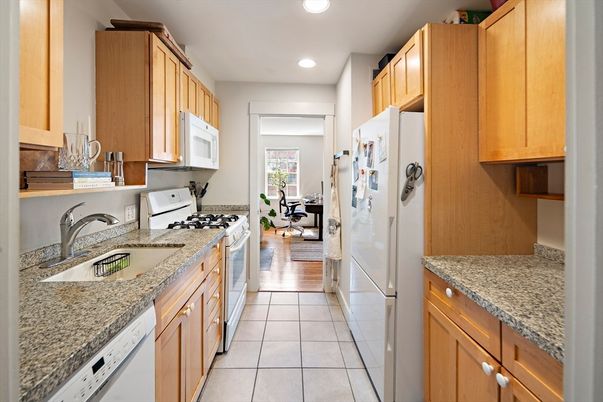 Dining room, Interior, Kitchen, Recessed Lighting, Wood Texture Flooring