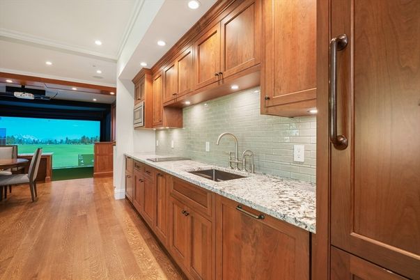 Dining room, Interior, Kitchen, Recessed Lighting, Wood Texture Flooring