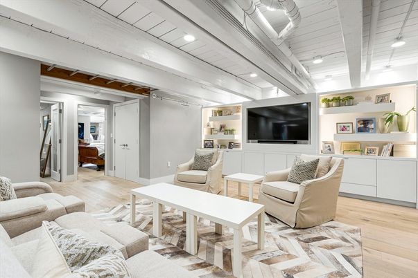 Interior, Living room, Recessed Lighting, Wood Texture Flooring