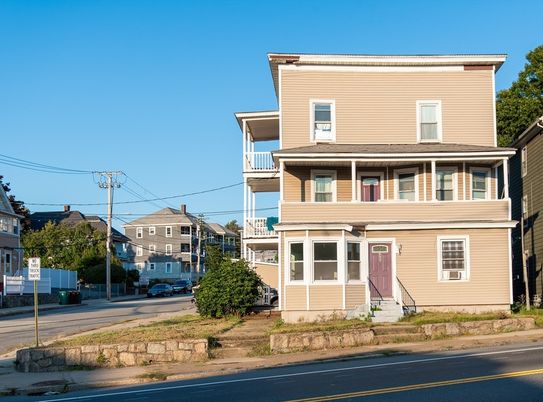 Exterior, Facade, American Foursquare