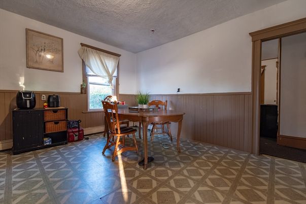 Dining room, Interior
