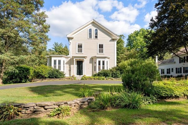Backyard, Exterior, Facade, Farmhouse