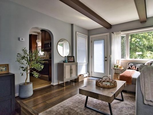 Interior, Living room, Pendant Lights, Wooden Beams, Wood Texture Flooring
