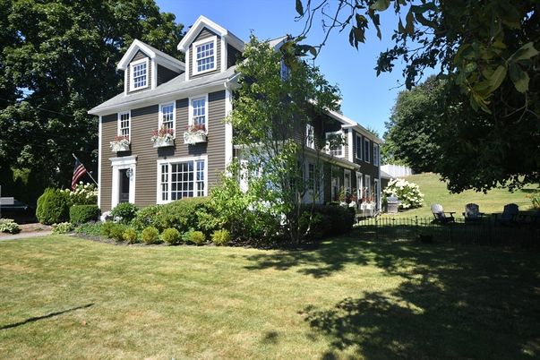 Backyard, Exterior, Facade, Georgian