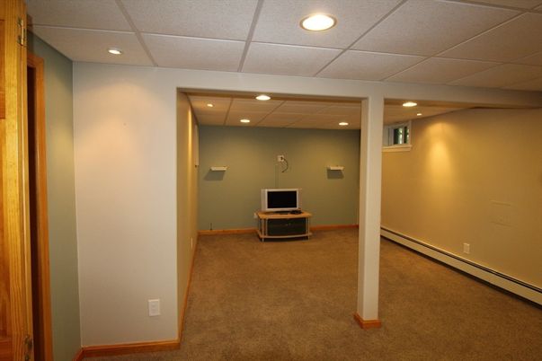 Empty room, Interior, Recessed Lighting