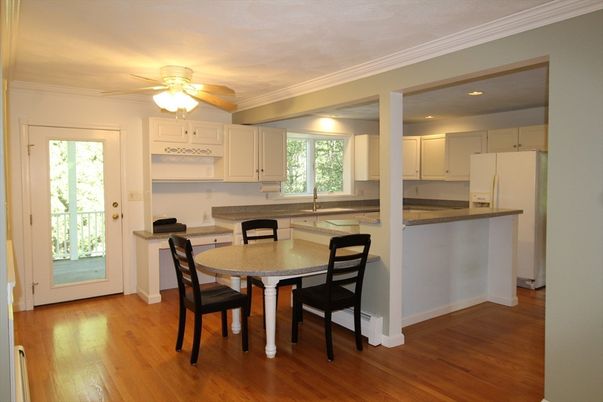 Dining room, Interior, Kitchen, Recessed Lighting, Wood Texture Flooring