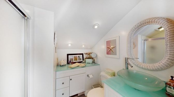 Bathroom, Interior, Recessed Lighting
