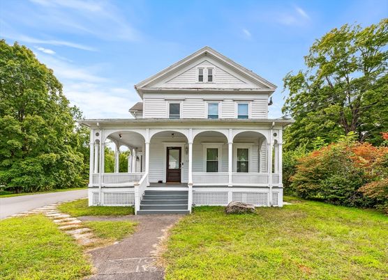 Exterior, Facade, Queen Anne Victorian