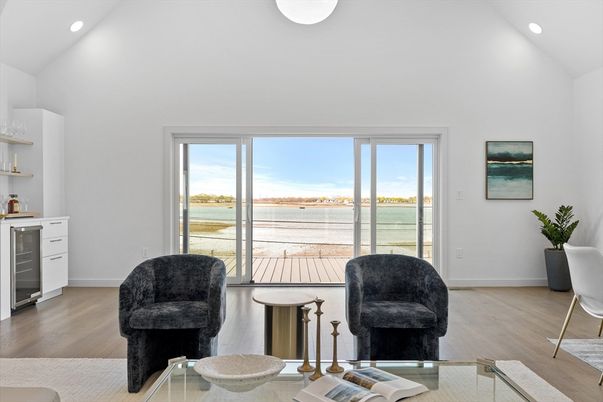 Interior, Recessed Lighting, Water, Wood Texture Flooring
