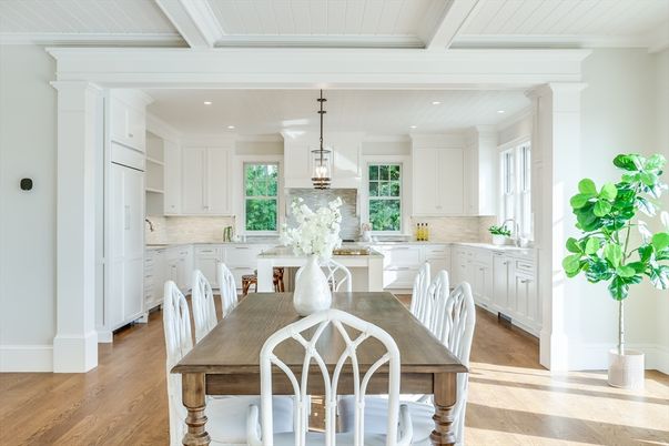 Dining room, Interior, Kitchen, Pendant Lights, Recessed Lighting, Wood Texture Flooring