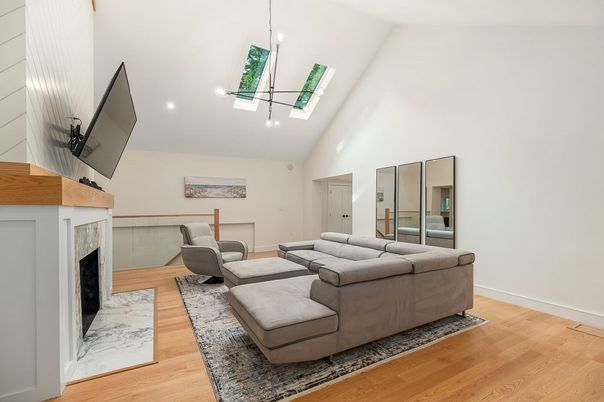 Fireplace, Interior, Living room, Pendant Lights, Recessed Lighting, Wood Texture Flooring
