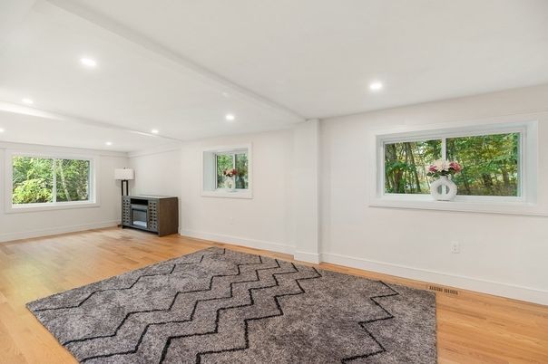 Empty room, Interior, Recessed Lighting, Wood Texture Flooring