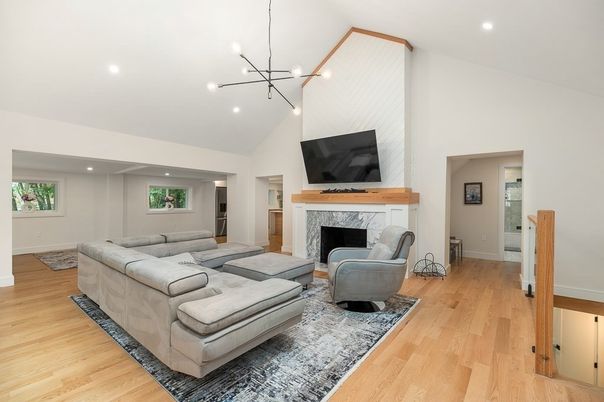 Fireplace, Interior, Living room, Pendant Lights, Recessed Lighting, Wood Texture Flooring