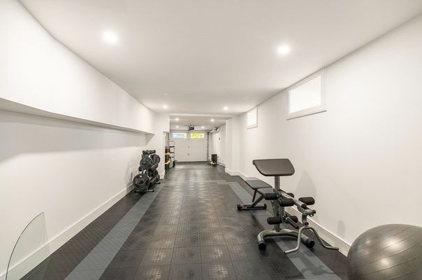 Fitness Equipment, Interior, Recessed Lighting