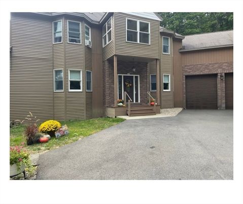 Attached, Exterior, Facade, Rowhouse