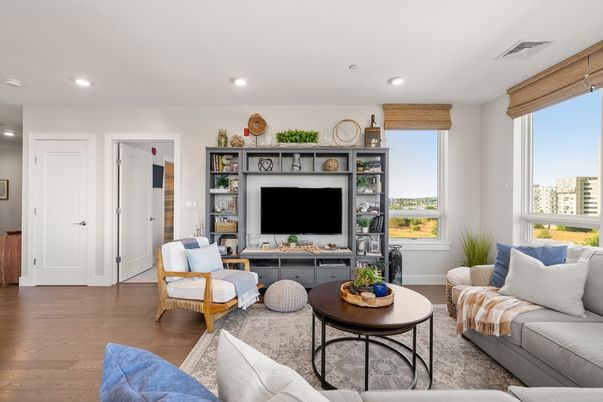 Interior, Living room, Recessed Lighting, Wood Texture Flooring
