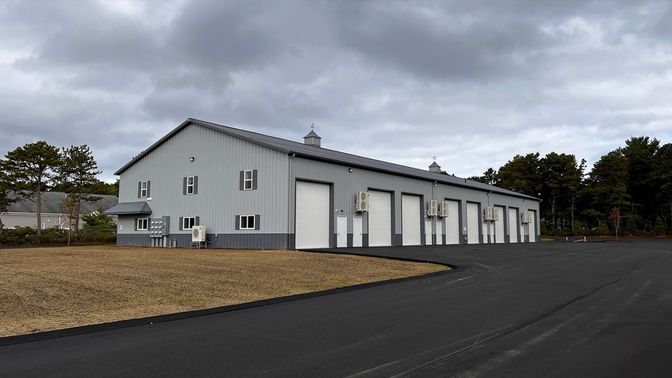 Attached, Exterior, Facade, Farmhouse
