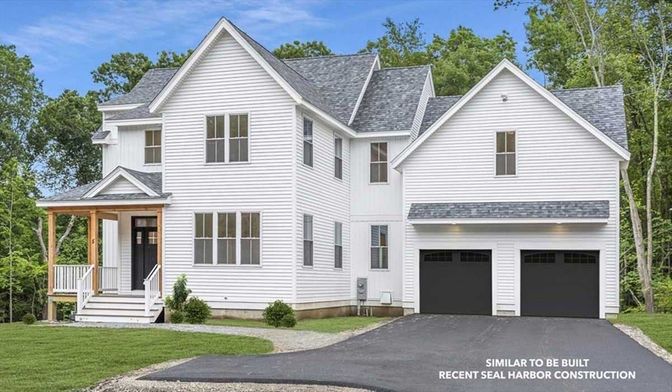 Attached, Exterior, Facade, Farmhouse