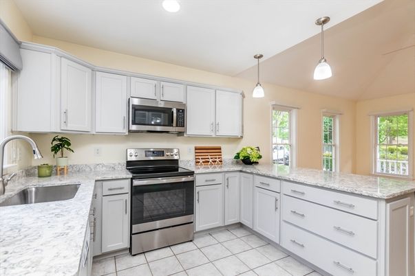 Interior, Kitchen, Pendant Lights, Recessed Lighting, Stainless Steel Appliances