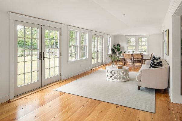 Dining room, Interior, Living room, Recessed Lighting, Wood Texture Flooring