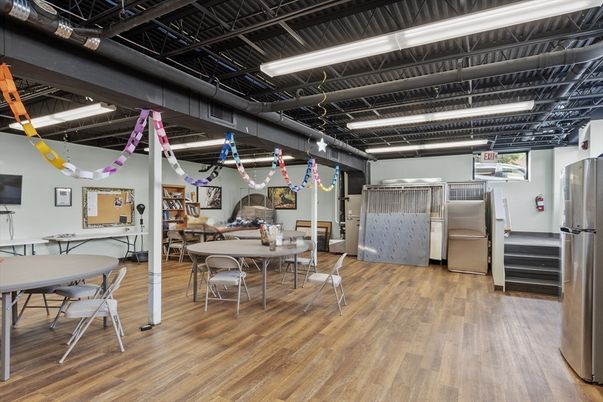 Dining room, Interior, Kitchen, Pendant Lights, Stainless Steel Appliances, Wood Texture Flooring